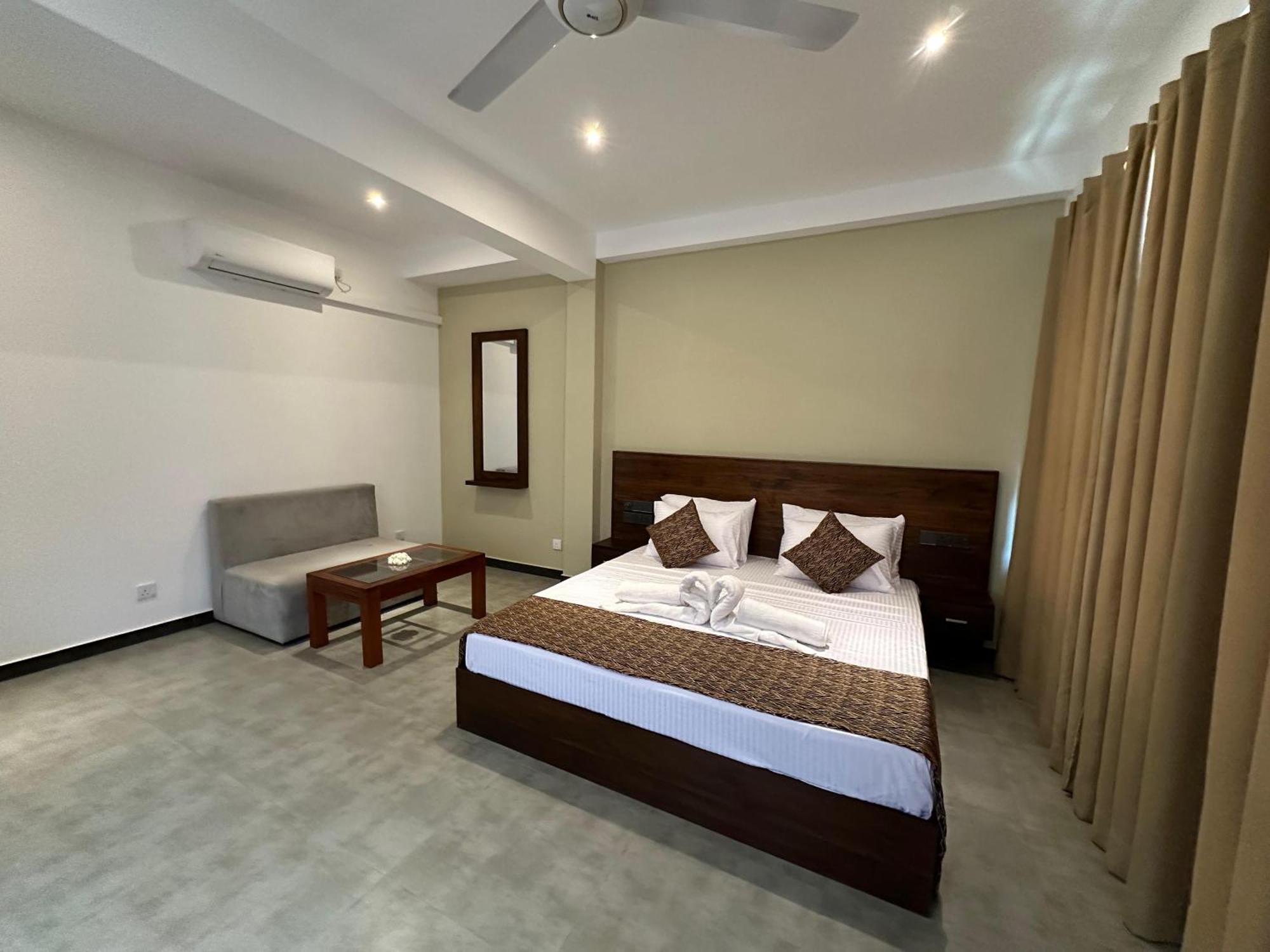 Cocos Polhena Hotel มาตารา ภายนอก รูปภาพ