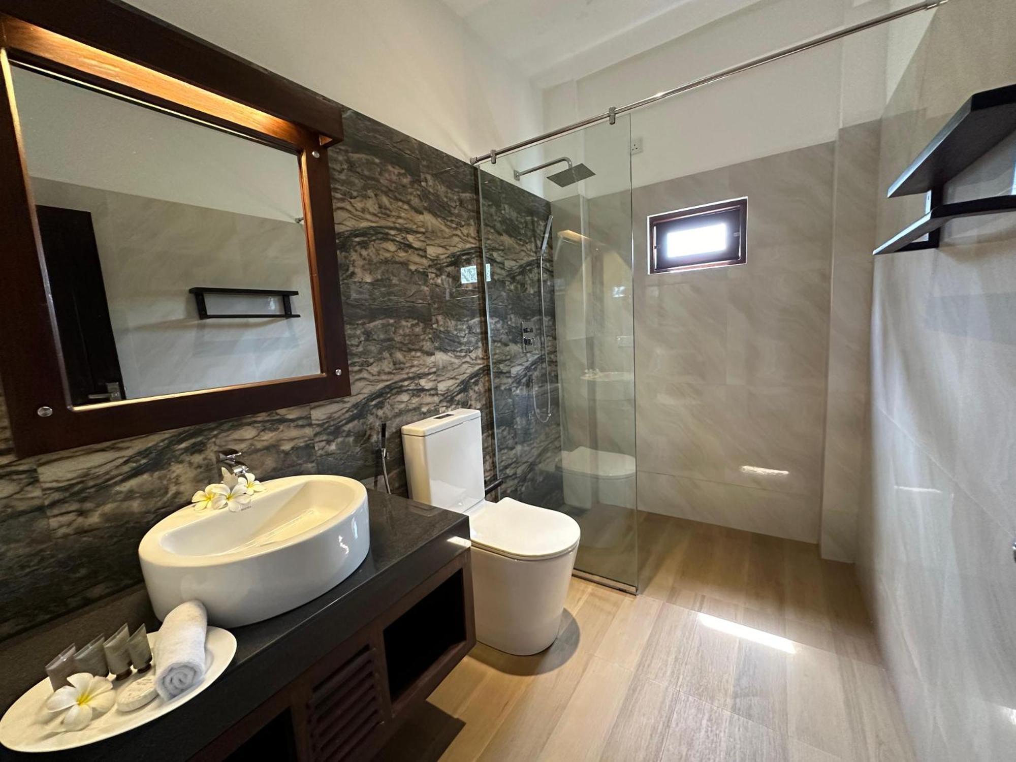 Cocos Polhena Hotel มาตารา ภายนอก รูปภาพ
